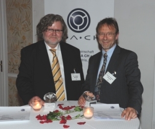 Die Preisträger des WinWinno 2011: Dr. Jürgen Kloweit für den Round Table Mediation in der Deutschen Wirtschaft Prof. Dr. Thomas Trenczek für die Waage Hannover e.V.